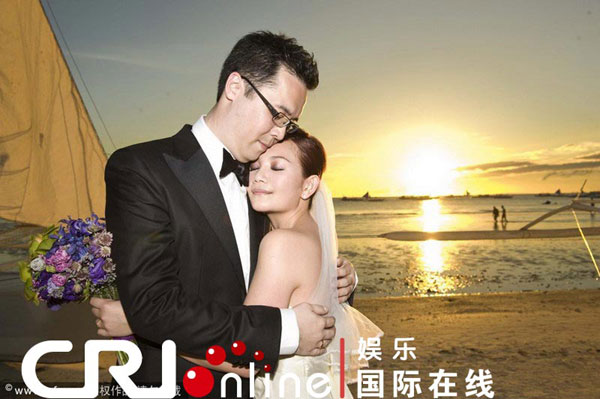 Snapshots of Malaysian pop singer Jasmine Leong's romantic beachside wedding in Philippines on Feb. 1, 2010.