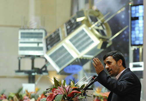 Iranian President Mahmoud Ahmadinejad speaks during a ceremony to introduce the domestically produced Simorq propulsion system, for rockets to carry satellites into space, during a ceremony in Tehran February 3, 2010. [Xinhua] 