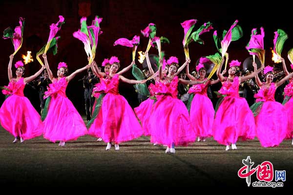 February 03: Dancers from China perform during the last dress rehearsal for the Edinburgh Military Tattoo at Sydney Football Stadium on February 3, 2010 in Sydney, Australia. The event will be the largest Tattoo ever staged with over 650 more performers than ever staged in Edinburgh at the Edinburgh Castle-themed venue. [CFP]