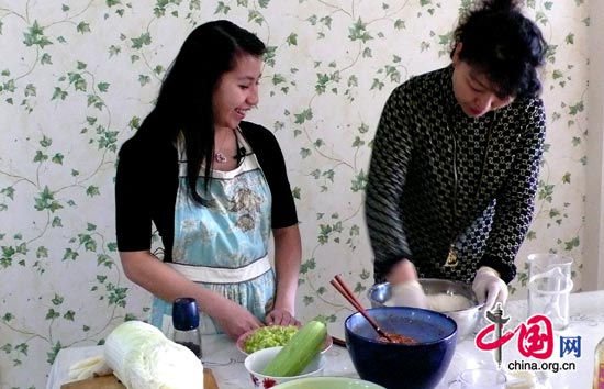 Spring Festival Food: How to make Chinese dumplings