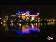 Guilin is a prefecture-level city in China, situated in the northeast of the Guangxi Zhuang Autonomous Region on the west bank of the Li River. Its name means 'forest of Sweet Osmanthus', owing to the large number of fragrant Sweet Osmanthus trees located in the city. The city has long been renowned for its unique scenery. [Photo by Cai Ming]