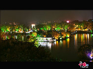 Guilin is a prefecture-level city in China, situated in the northeast of the Guangxi Zhuang Autonomous Region on the west bank of the Li River. Its name means 'forest of Sweet Osmanthus', owing to the large number of fragrant Sweet Osmanthus trees located in the city. The city has long been renowned for its unique scenery. [Photo by Cai Ming]