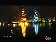 Guilin is a prefecture-level city in China, situated in the northeast of the Guangxi Zhuang Autonomous Region on the west bank of the Li River. Its name means 'forest of Sweet Osmanthus', owing to the large number of fragrant Sweet Osmanthus trees located in the city. The city has long been renowned for its unique scenery. [Photo by Cai Ming]
