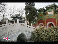 Beihai Park is one of the oldest, largest and best-preserved of the ancient imperial gardens in China and it is conveniently located in the very center of Beijing. Beihai literally means 'Northern Sea'. There are also corresponding 'Central' and 'Southern Seas' – both are located in an area called Zhongnanhai. This region is also quite famous because it houses China's paramount leaders. [Photo by Dong Qingpei]