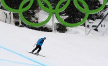 Fog disruptes men's downhill training at Vancouver Olympics