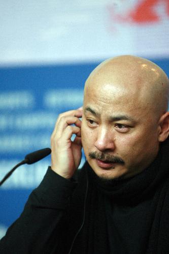 Wang Quan&apos;an, director of Chinese movie &apos;Tuan Yuan&apos;, attends a press conference at the 60th Berlinale International Film Festival in Berlin, capital of Germany, Feb. 11, 2010. 