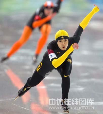 In the women&apos;s speed skating 500m final held in Richmond Olympic Oval, Vancouver on February 16, China&apos;s Wang Beixing clinched the bronze with a time of 76.63. [Wei Zheng/China Sports Online]