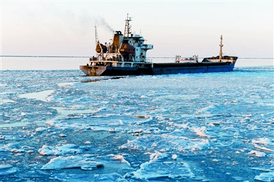 A file photo of the sea ice in the Bohai Sea taken on January 26, 2010.