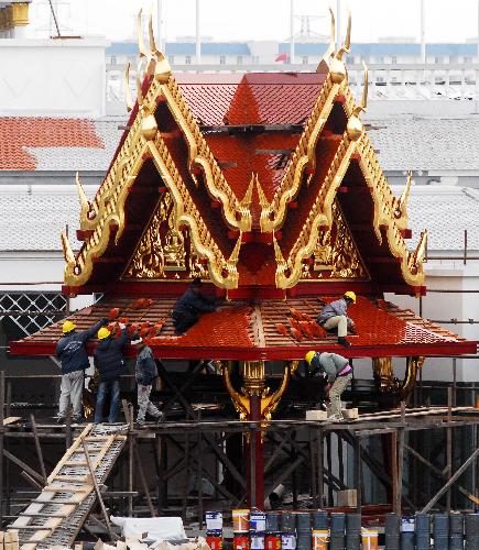 Photo taken on Feb. 19, 2010 shows the Thailand Pavilion in Pudong Expo Site in Shanghai, east China. The foreign pavilions in Pudong Expo Site have entered the phase of internal decoration and exhibition installation.[Xinhua] 