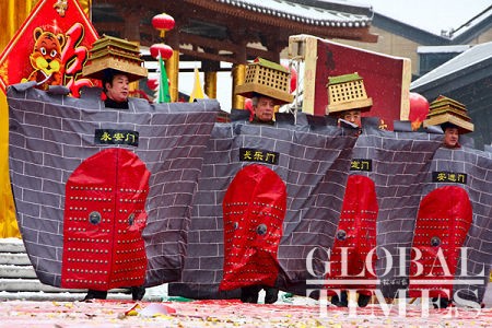 The performers dressed as the Xi'an City Walls. Photo: Deborah Howard