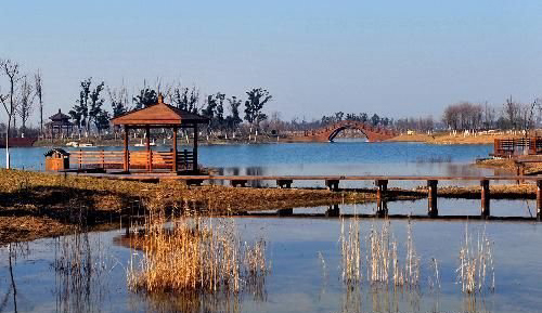 A file photo of Taihu Lake in eastern Zhejiang Province