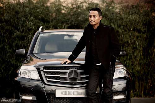 Chinese actor Zhang Hanyu poses for a SUV ad.