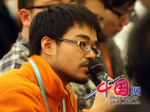 The Press Conference of the third session of the 11th National Committee of the CPPCC is held at 15:00, March 2nd, 2010 at the Central Hall on the Third Floor of the Great Hall of the People. A journalist from Dow Jones Newswires is asking questions.