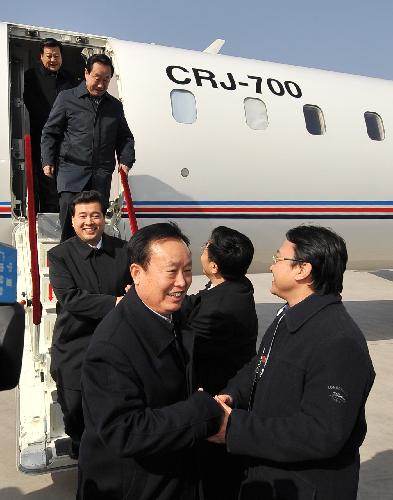Deputies to the Third Session of the 11th National People's Congress (NPC) from northwest China's Ningxia Hui Autonomous Region arrive in Beijing, capital of China, March 2, 2010. The Third Session of the 11th NPC is scheduled to open on March 5. [Liu Quanlong/Xinhua]