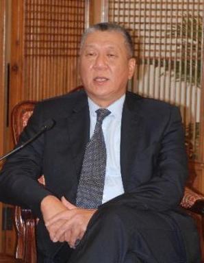 Edmund Ho Hau Wah was Chief Executive of the Macao Special Administrative Region from 1999 to 2009.