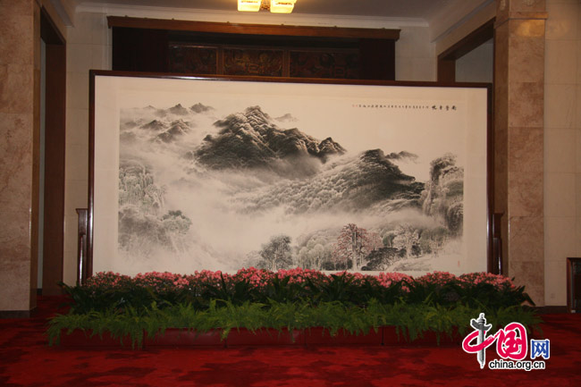 The inside of the Central Hall of Great Hall of the People where press conferences of the 3rd session of the 11th National People's Congress (NPC) are held. [China.org.cn]