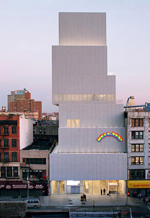 The New Museum of Contemporary Art in U.S. The New Museum of Contemporary Art, founded in 1977 by Marcia Tucker, is the only museum in New York City exclusively devoted to presenting contemporary art. [huanqiu.com]