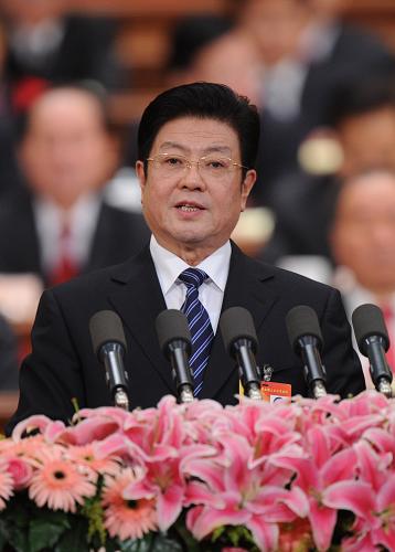Wang Zhaoguo, vice chairman of the NPC Standing Committee, speaks at the second plenary meeting of the 10-day session. 