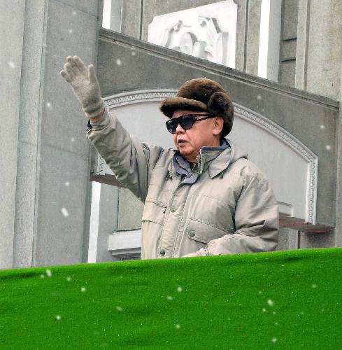 Kim Jong Il, top leader of the Democratic People&apos;s Republic of Korea (DPRK), attends a mass meeting at the February 8 vinalon production complex in North Hamgyong province, DPRK, on March 6, 2010, in this picture released by DPRK&apos;s official news agency KCNA on March 7, 2010. [Xinhua]