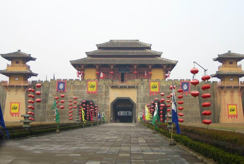 Hengdian World Studios [Photo: travel.gootrip.com] 