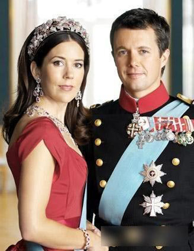 Prince and Princess of Denmark; Bride: Mary Elizabeth Donaldson; Bridegroom: Frederik, Crown Prince of Denmark; Wedding time: May 14, 2004; Wedding location: Copenhagen, capital of Denmark. [peopledaily.com]