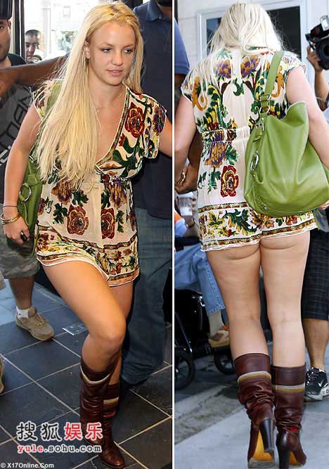 U.S. hot star Britney Spears went shopping only with a smock in 2007. It could barely cover her buttocks. [huanqiu.com]