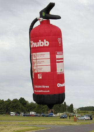 Hot air balloons take on various shapes nowadays. [Photo: CRIENGLISH.com/Sohu.com]