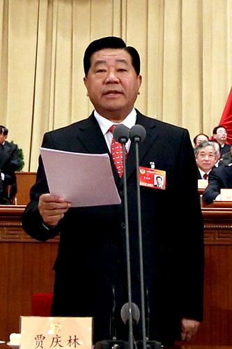 Jia Qinglin, chairman of the CPPCC National Committee, presides over the closing ceremony.