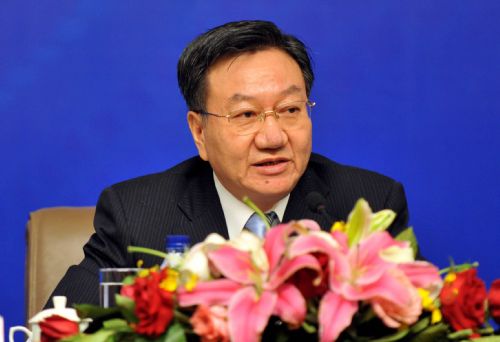 Jiang Zengwei, Vice head of the Ministry of Commerce (MOFCOM), speaks during a press conference on 'Activating Circulation and Promoting consumption' held on the sideline of the Third Session of the 11th National People's Congress in Beijing, China, March 13, 2010. (Xinhua/Ma 