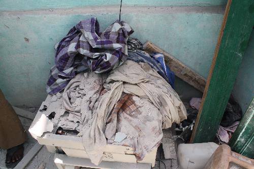 The compound where the office of a local stringer of China&apos;s Xinhua News Agency locates is seen damaged during the clashes between Somali government forces and Islamic rebel groups in Mogadishu, capital of Somalia, March 12, 2010.[Ismail Warsameh/Xinhua]