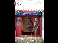 Cishan Temple is located on the west cliff of Tiantai Mountain in the northwestern Beijing suburb of Shijingshan. Built during the Ming Dynasty in 1587, the temple comprises 40,000 square meters of buildings as constructed Buddhist and Taoist styles. [Photo by YZ]