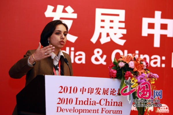 Suhasini Haidar, deputy foreign editor and Prime-Time anchor for CNN-IBN, delivers a speech at the India-China Development Forum, which is held in Beijing Tuesday morning to mark the 60th anniversary of China-India diplomatic relations.[China.org.cn]