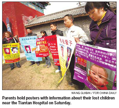 Parents of missing children band together in Beijing