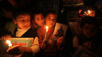 Palestinian children protest, calling for release of prisoners