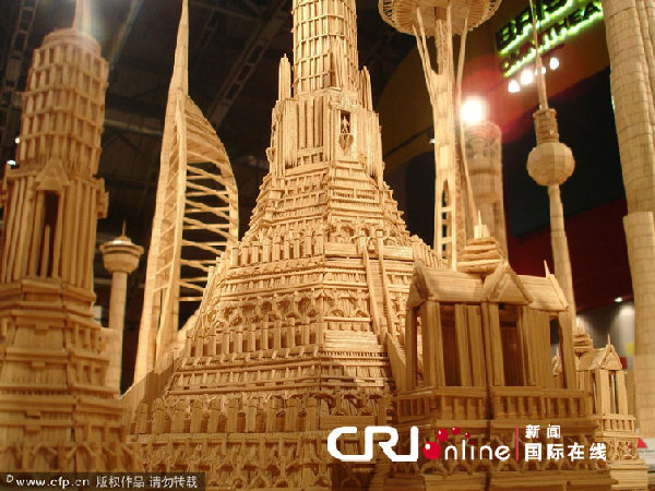 Stan Munro, a former TV anchor, spent five years building the world&apos;s largest toothpick city, Toothpick City II: Temples and Towers, with 3.5 million toothpicks. [CRI Online]