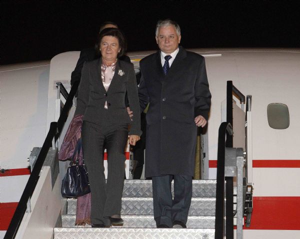 A November 5, 2008 file photo shows Poland&apos;s President Lech Kaczynski and his wife Maria disembarking from a plane after arriving on an official visit at Ljubljana&apos;s airport in Slovenia. There were no survivors in the crash of a plane carrying Kaczynski and his wife Maria in Russia, the local governor of the Smolensk region where the crash took place said on April 10, 2010. [Xinhua]