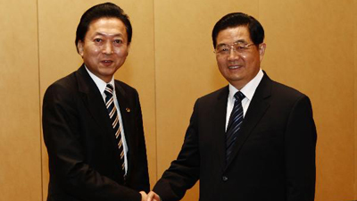 Chinese, Japanese leaders discuss bilateral ties