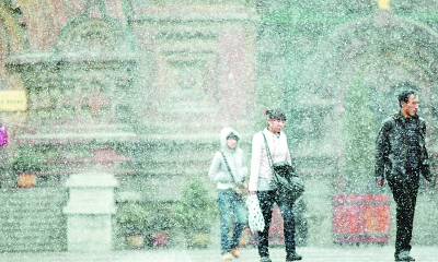 An overnight snowstorm hits Heilongjiang.[Heilongjiang Daily]