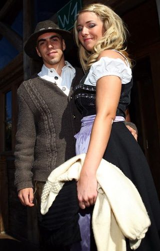 Philipp Lahm and his girlfriend Claudia Added (Photo Source: bbs.huanqiu.com)