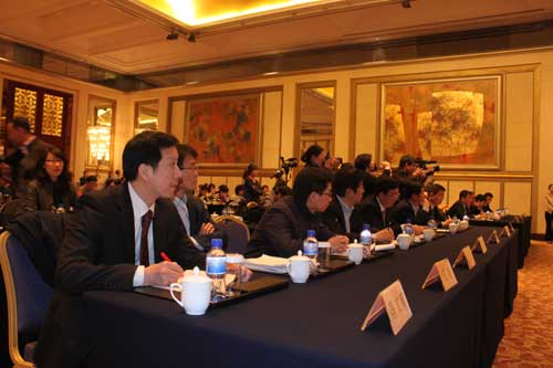 A press conference held in Qingdao on April 15, 2010 announces that the 2010 China (Qingdao) International Forum on New Energy and Sino-German Cooperation Qingdao Summit will be held April 28 – 30 in Qingdao. [China.org.cn]