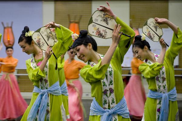 Dancers rehearse Qingming Riverside, an epic dance poem, at the Hong Kong Dance Troupe, on April 16, 2010. The epic dance poem will be staged on July 9-10 during the 2010 World Expo in Shanghai. 