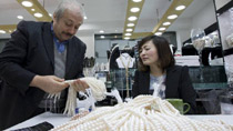 7th China Int'l Pearl Festival kicks off