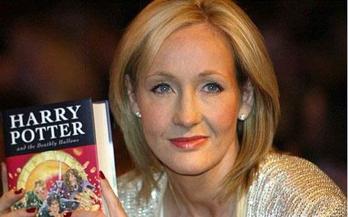 No. 1 J.K.Rowling Net assets: 647 million pounds J.K.Rowling is the author of science fiction series &apos;Harry Potter.&apos; By the end of March 2010, Rowling&apos;s net assets had been 1 billion U.S. dollars, according to Forbes. [huanqiu.com]
