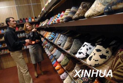 China asks WTO to rule on EU footwear duties [Xinhua]