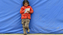 Temporary classrooms built in quake-hit Yushu
