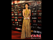 Chinese actress Liu Yifei attends the 2010 BAZAAR Star Charity Night gala in Shanghai, April 25, 2010. A total of 400 showbiz stars, entrepreneurs and celebrities attended the event. [Chinanews.com]