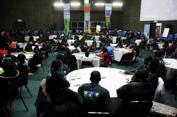 Delegates attend the Zambian Children's Climate Conference in Lusaka, capital of Zambia, April 26, 2010. [Xinhua]