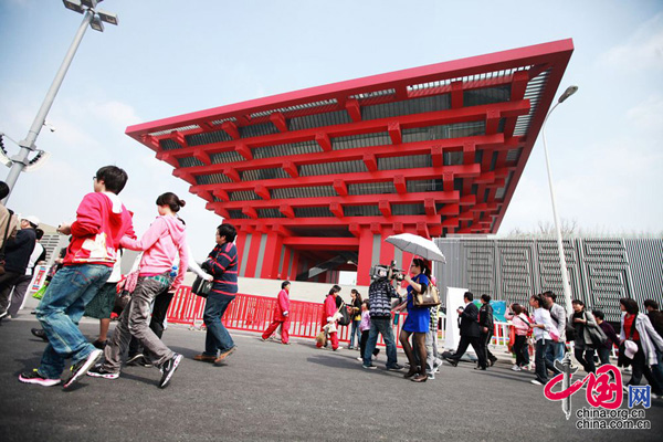 Visitors, from home and abroad, are thronging to the gates of the Expo park