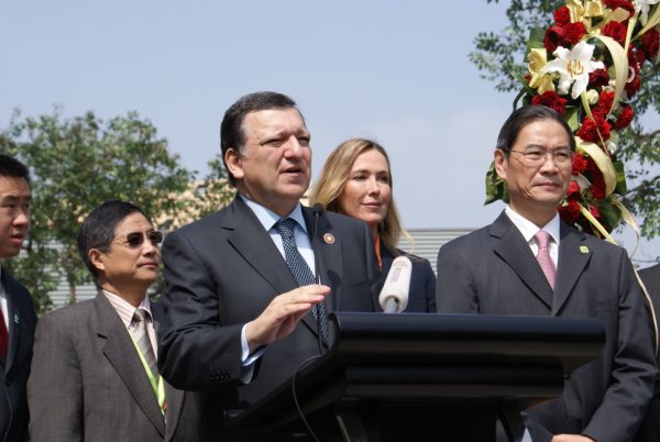 European Commission President José Manuel Ba rroso leads a high-level EU delegation to Sha nghai Expo on Saturday for pavilion showcasin g_the_Europ