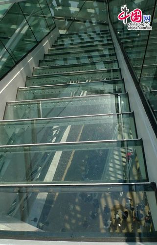 The transparent stairs in Swedish Pavilion in Shanghai World Expo. The Expo is held in Shanghai, China, from May 1 to October 31, 2010. [Xu Lin / China.org.cn]